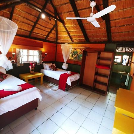 Pumusa Bushcamp Hluhluwe Exterior photo