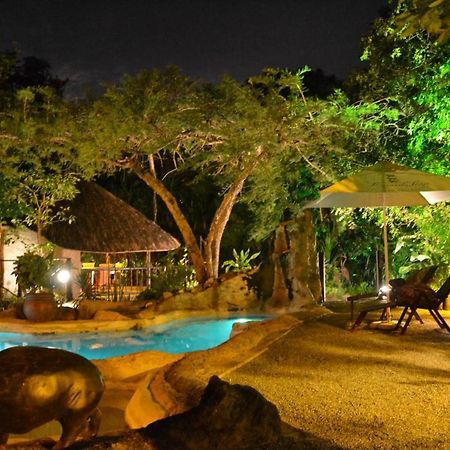 Pumusa Bushcamp Hluhluwe Exterior photo