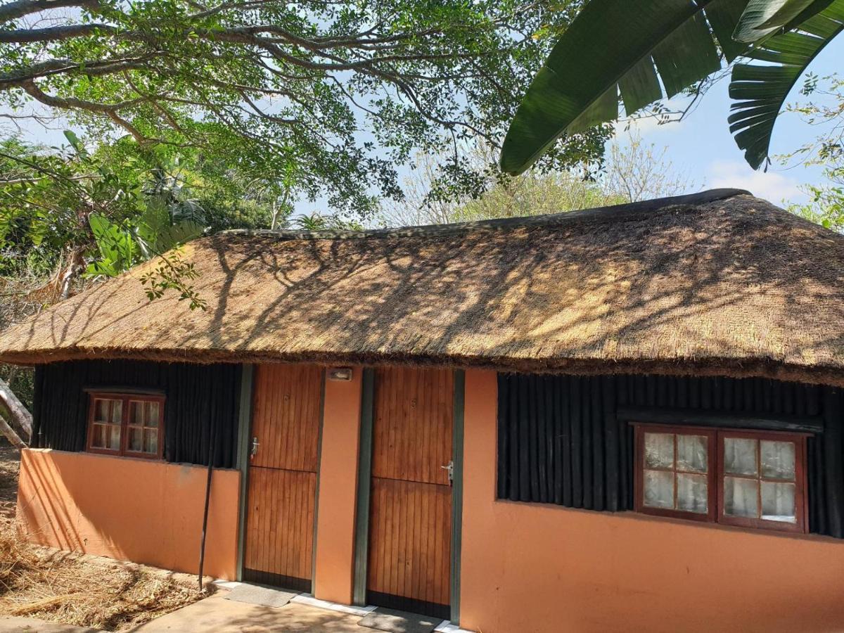 Pumusa Bushcamp Hluhluwe Exterior photo