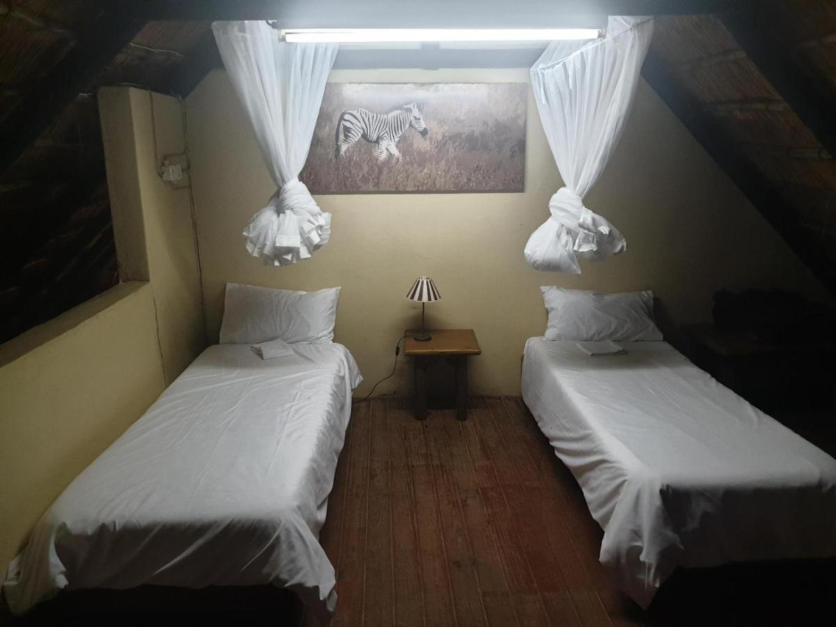 Pumusa Bushcamp Hluhluwe Exterior photo