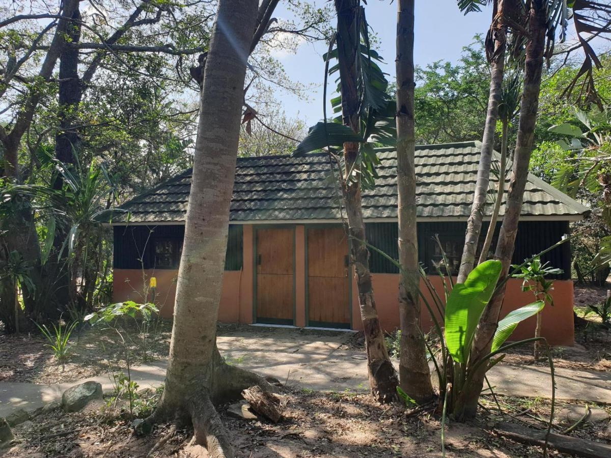 Pumusa Bushcamp Hluhluwe Exterior photo